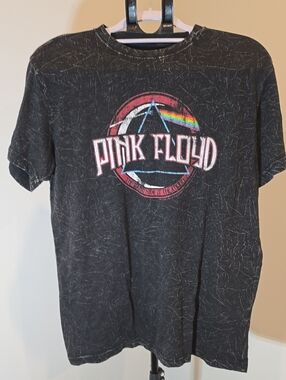 Pink Floyd Black Graphic Tee with Rainbow Prism
